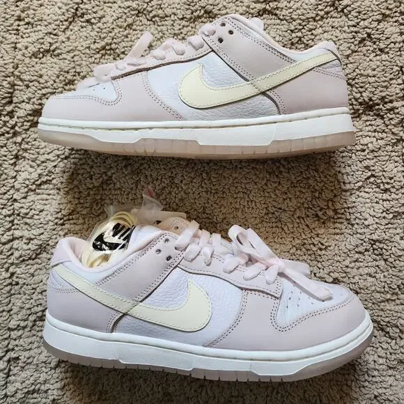 Wmns Nike Dunk Low Light Soft Pink Brand New Sz 8.5 - Picture 2 of 9